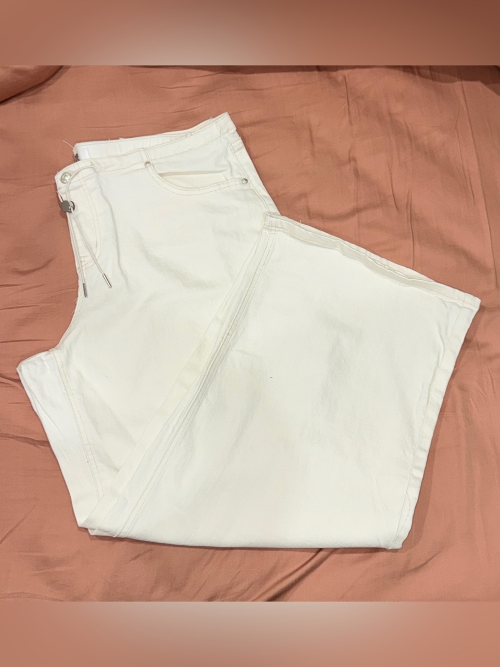 Madden NYC Women’s White High Rise Wide Leg Jeans